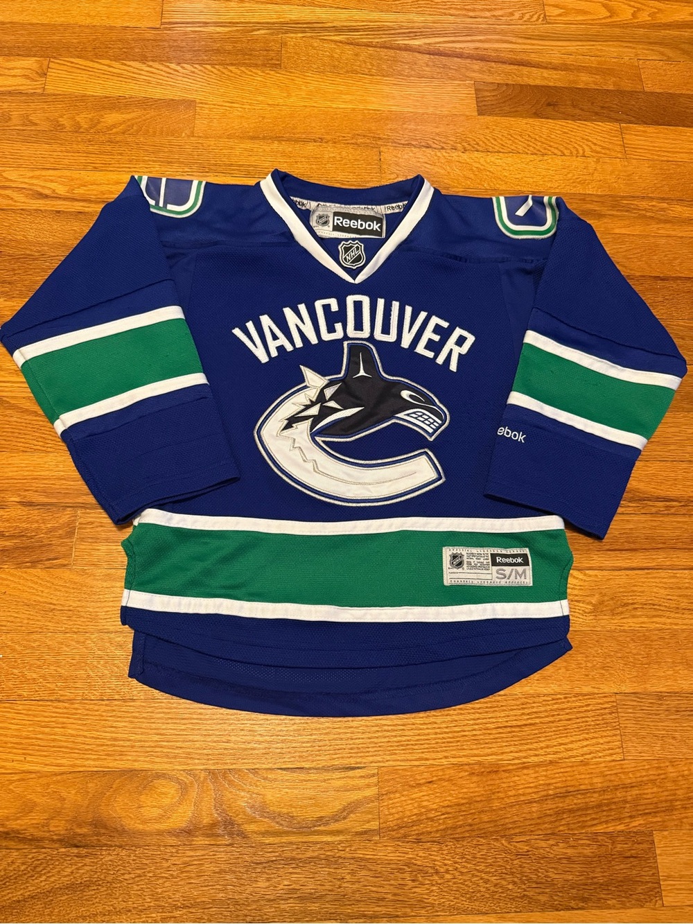 Vintage 90s Y2K Vancouver Canucks Jersey, Reebok Shirt NHL Canada (Youth Medium)